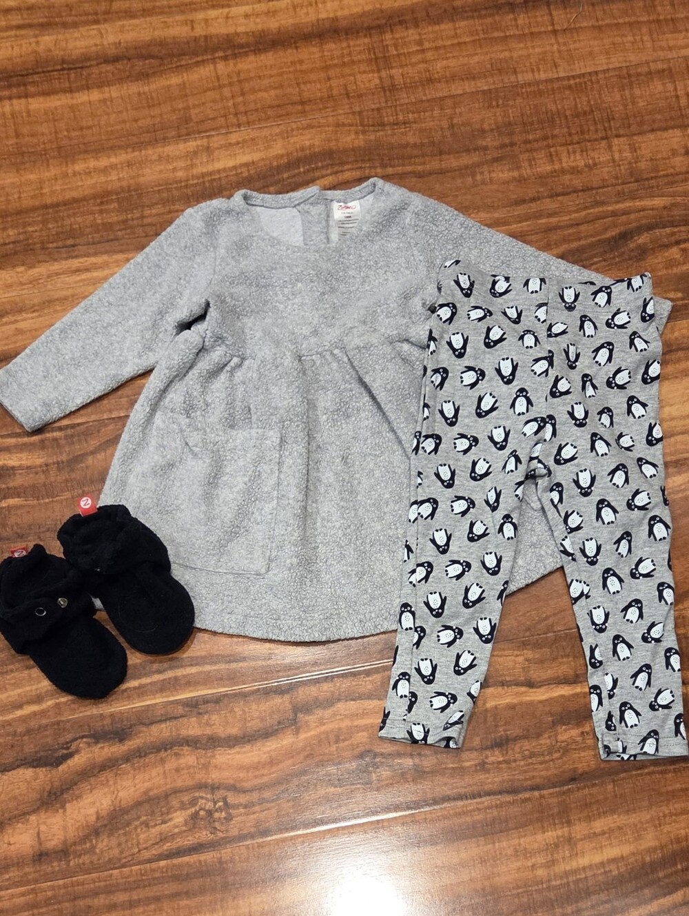 Zutano EUC 18 Months Gray Fleece Dress, Penguin Leggings & Black Fleece Booties